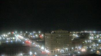 Weather camera view of First National Bank-Hutchinson.