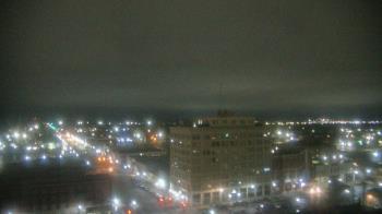 Weather camera view of First National Bank-Hutchinson.