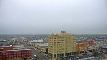 Weather camera view of First National Bank-Hutchinson.