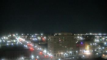 Weather camera view of First National Bank-Hutchinson.