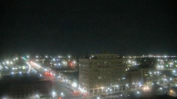 Weather camera view of First National Bank-Hutchinson.