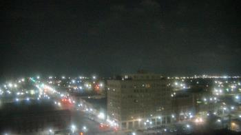 Weather camera view of First National Bank-Hutchinson.