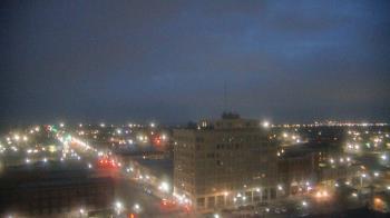 Weather camera view of First National Bank-Hutchinson.