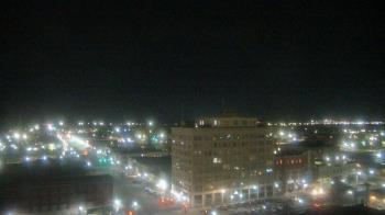 Weather camera view of First National Bank-Hutchinson.
