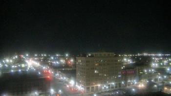 Weather camera view of First National Bank-Hutchinson.