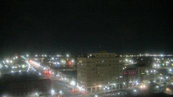 Weather camera view of First National Bank-Hutchinson.