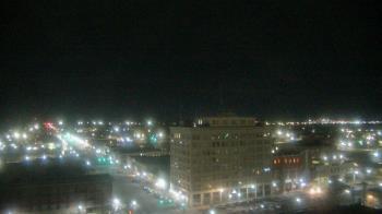 Weather camera view of First National Bank-Hutchinson.
