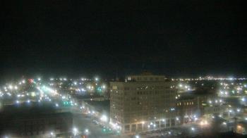 Weather camera view of First National Bank-Hutchinson.