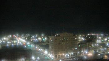 Weather camera view of First National Bank-Hutchinson.