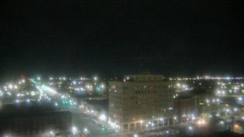 Weather camera view of First National Bank-Hutchinson.