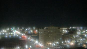 Weather camera view of First National Bank-Hutchinson.