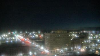 Weather camera view of First National Bank-Hutchinson.