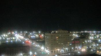 Weather camera view of First National Bank-Hutchinson.