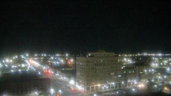 Weather camera view of First National Bank-Hutchinson.