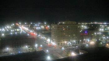 Weather camera view of First National Bank-Hutchinson.