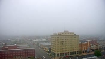 Weather camera view of First National Bank-Hutchinson.