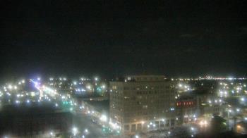 Weather camera view of First National Bank-Hutchinson.