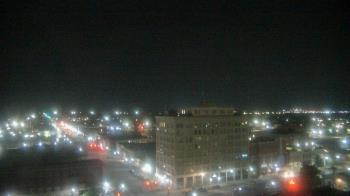 Weather camera view of First National Bank-Hutchinson.