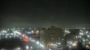 Weather camera view of First National Bank-Hutchinson.