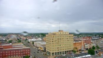 Weather camera view of First National Bank-Hutchinson.