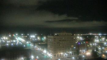 Weather camera view of First National Bank-Hutchinson.