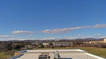 Weather camera view of Crestwood MS.