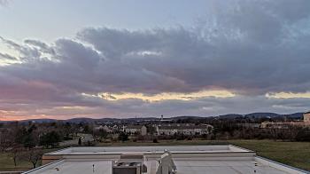 Weather camera view of Crestwood MS.