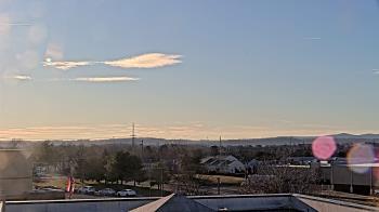 Weather camera view of Crestwood MS.