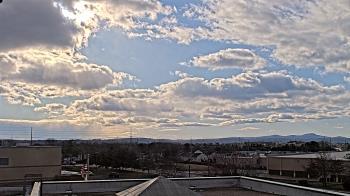 Weather camera view of Crestwood MS.