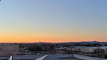 Weather camera view of Crestwood MS.