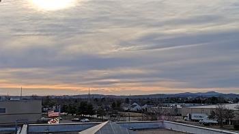 Weather camera view of Crestwood MS.