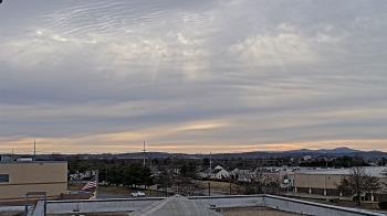 Weather camera view of Crestwood MS.