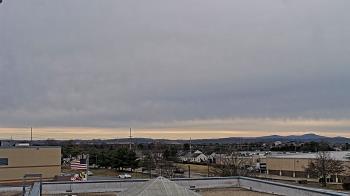 Weather camera view of Crestwood MS.