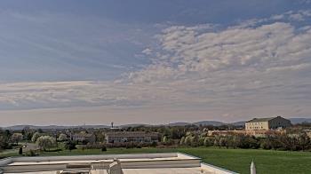 Weather camera view of Crestwood MS.