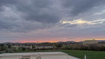 Weather camera view of Crestwood MS.