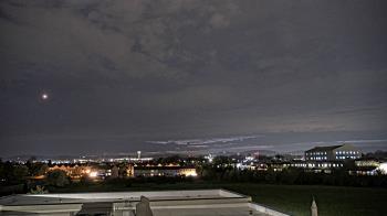 Weather camera view of Crestwood MS.