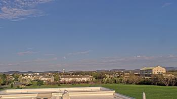 Weather camera view of Crestwood MS.