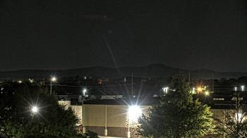 Weather camera view of Crestwood MS.