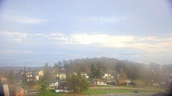 Weather camera view of Frostburg State University.