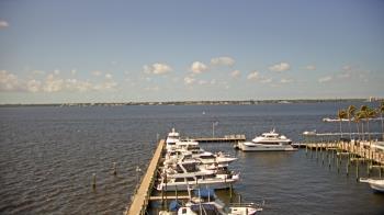 Weather camera view of Pinchers Marina at Edison Ford.