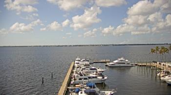 Weather camera view of Pinchers Marina at Edison Ford.