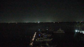 Weather camera view of Pinchers Marina at Edison Ford.