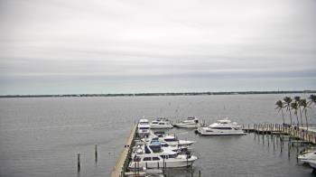 Weather camera view of Pinchers Marina at Edison Ford.