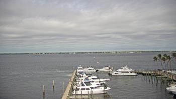Weather camera view of Pinchers Marina at Edison Ford.