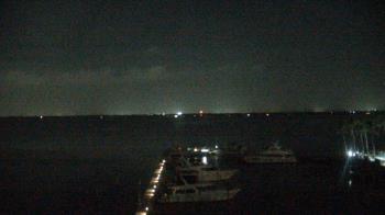 Weather camera view of Pinchers Marina at Edison Ford.