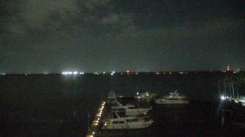 Weather camera view of Pinchers Marina at Edison Ford.