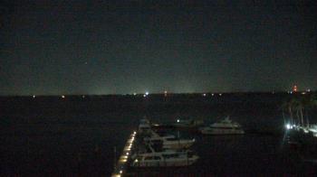 Weather camera view of Pinchers Marina at Edison Ford.