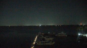 Weather camera view of Pinchers Marina at Edison Ford.