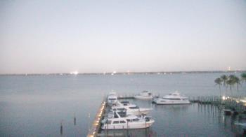 Weather camera view of Pinchers Marina at Edison Ford.