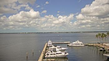 Weather camera view of Pinchers Marina at Edison Ford.